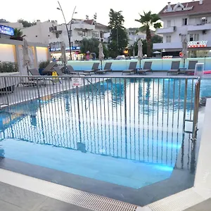 oasis-hotel-marmaris.aegeanhotels.net/